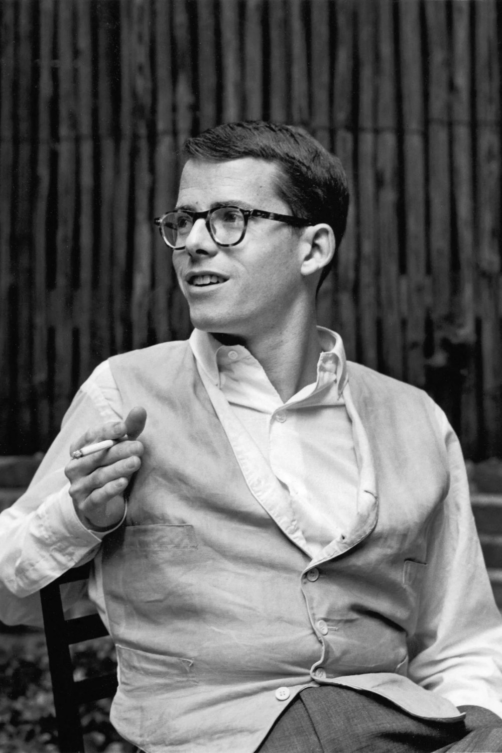 James Merrill: Isi Kepala Penyair Saat Menenun Kata
